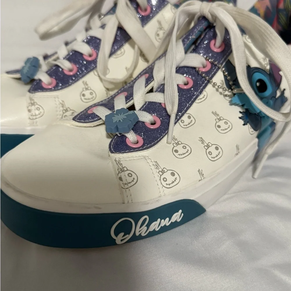 Disney lilo and stitch women’s‎ low top lace up sneakers size 10